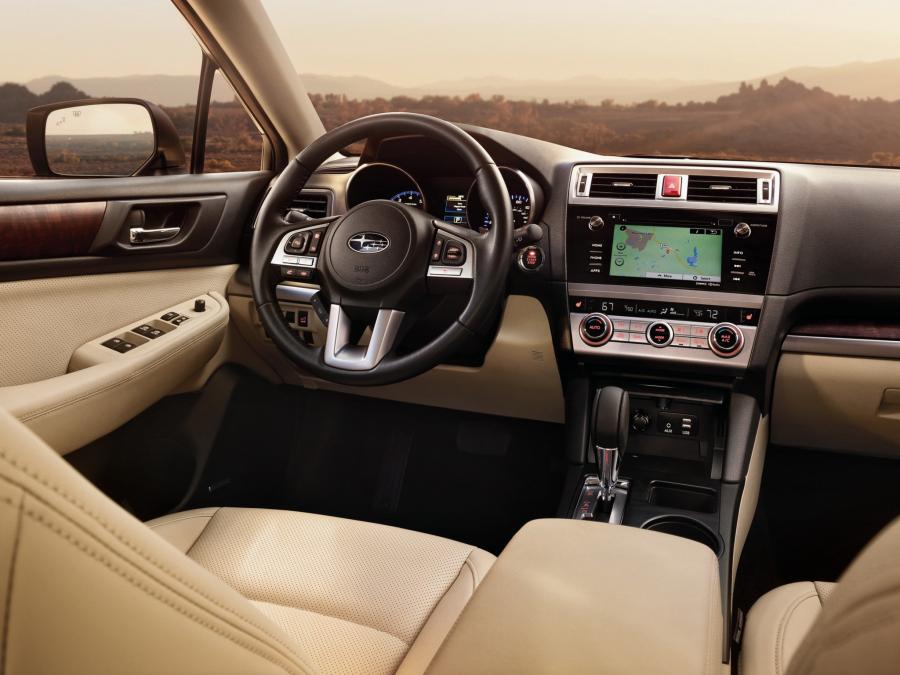  Subaru Outback 2015 года  (US) (фото 17 из 19)